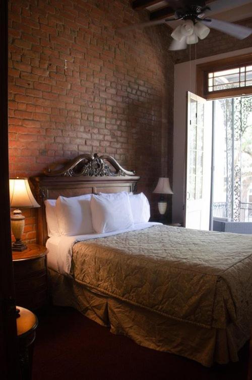 Jean Lafitte House Hotel New Orleans Exterior photo